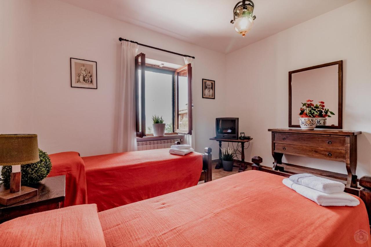 Gorgeous 2-Storey Villa With A Large Private Pool Todi Dış mekan fotoğraf